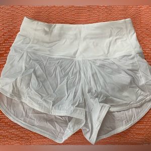 White Lululemon Speed Up 2.5